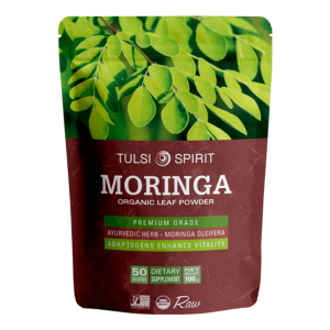 אבקת מורינגה המסייעת לטיפול בדלקות מפרקים וכיבים, מורידה סוכר וכולסטרול ומהווה מקור צמחי לחלבון, ברזל וסידן.